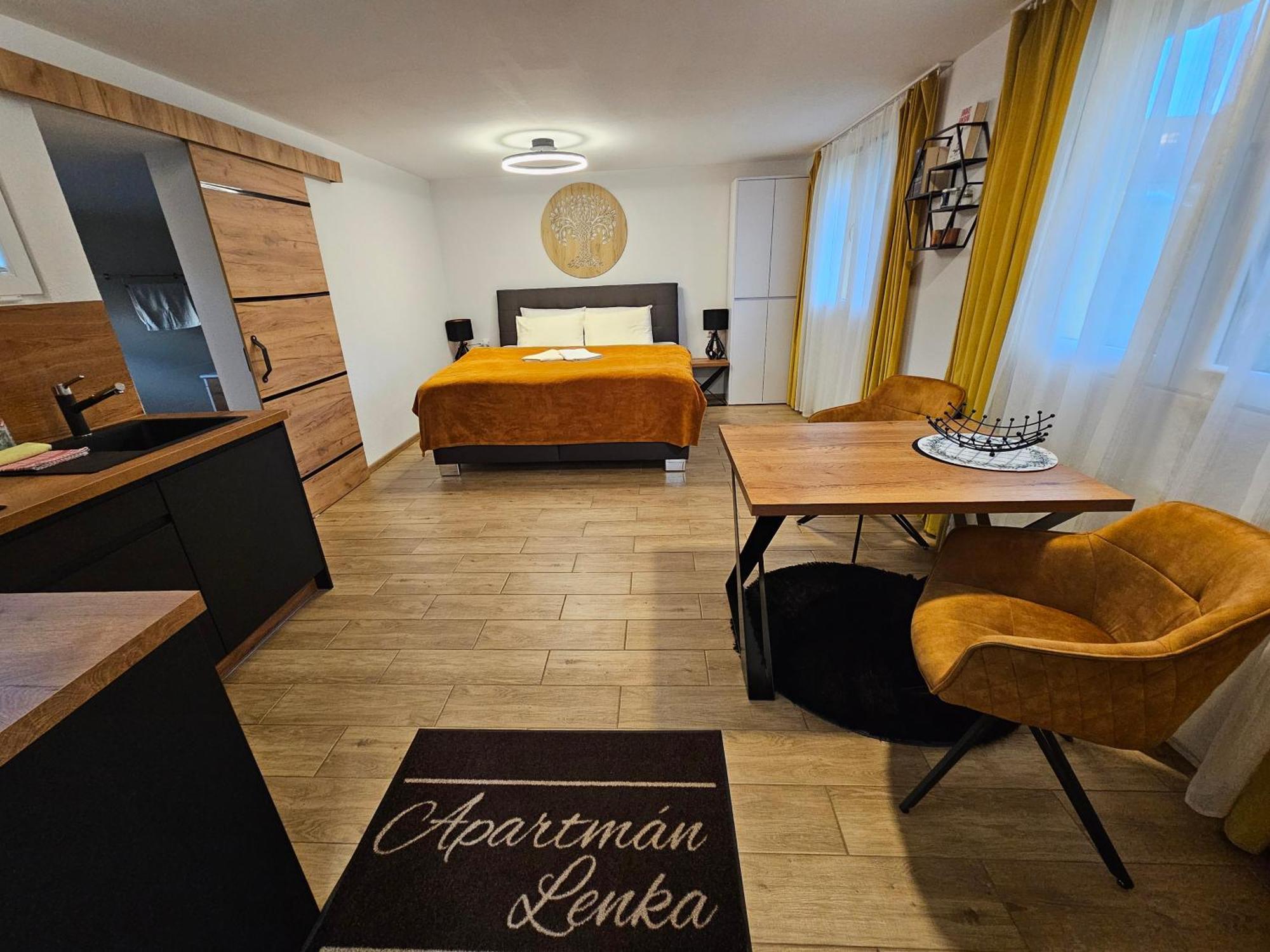 Apartmany Lenka Besenova 104 מראה חיצוני תמונה